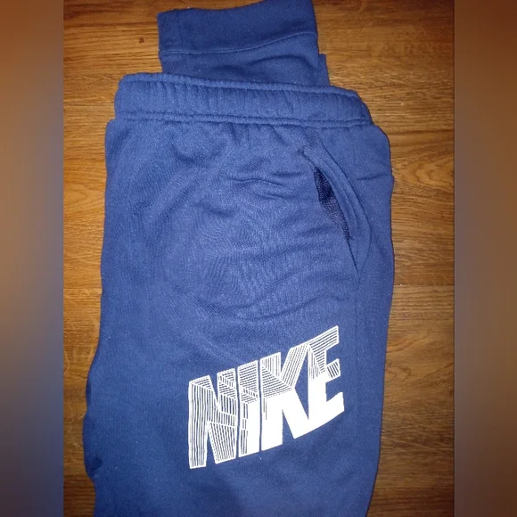 Nike Navy Blue Boys Joggers, Size XL - Picture 4 of 4